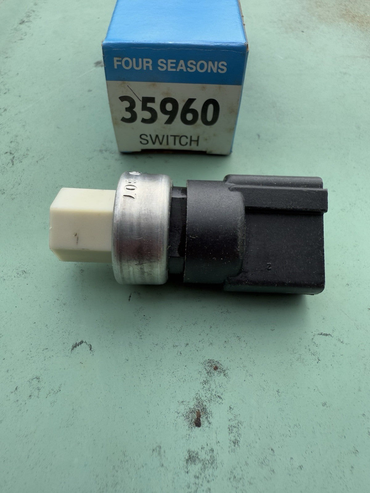 1980-94 Ford Lincoln Mercury Mazda A/C Clutch Switch
